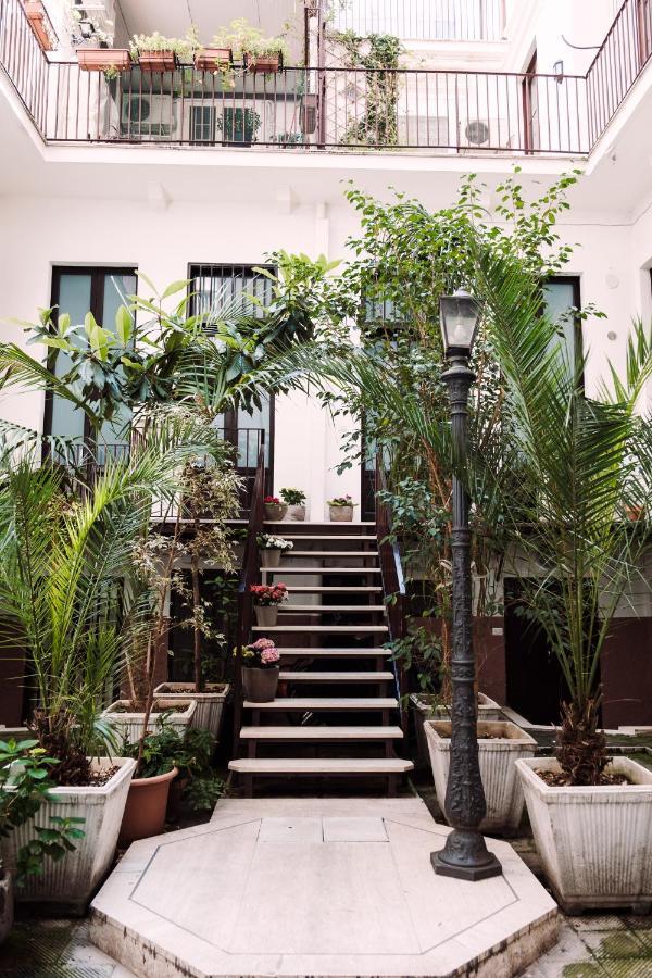 Delta Apartments Bari Buitenkant foto